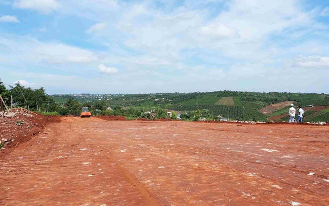 Công trường thi công cao tốc Tân Phú - Bảo Lộc