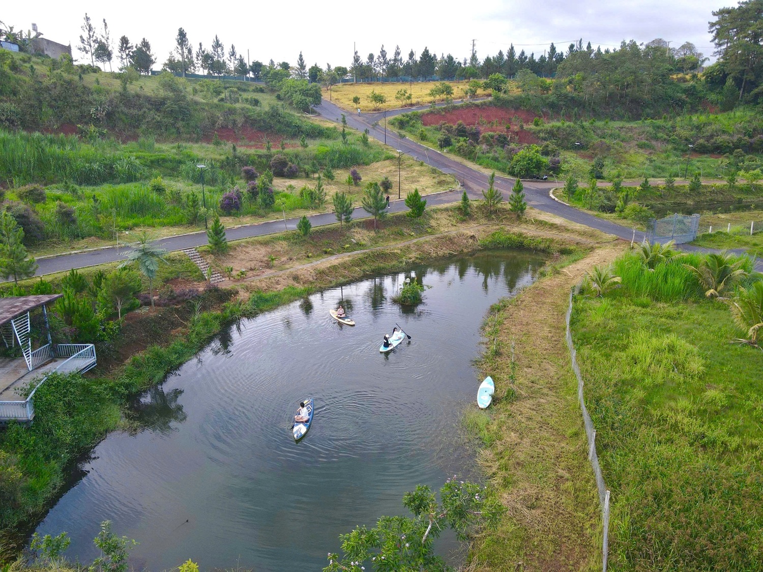 Suoi Thong Garden với không gian xanh mát và tầm nhìn rừng thông đẳng cấp